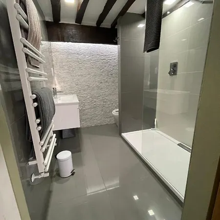 Spacious, Luxury Town Centre Granary Conversion Stamford Exterior photo
