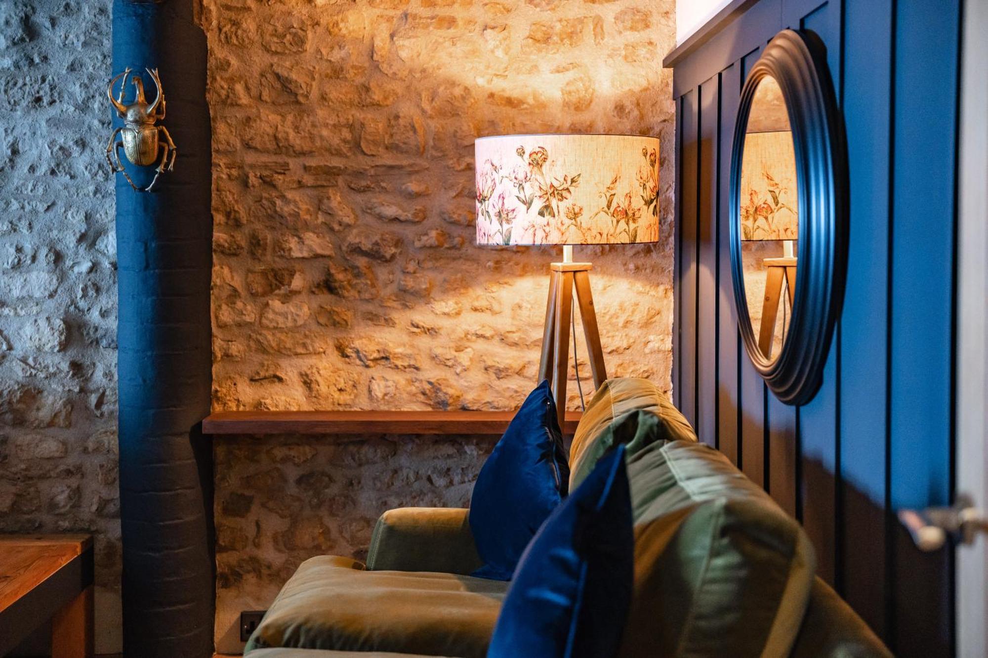 Spacious, Luxury Town Centre Granary Conversion