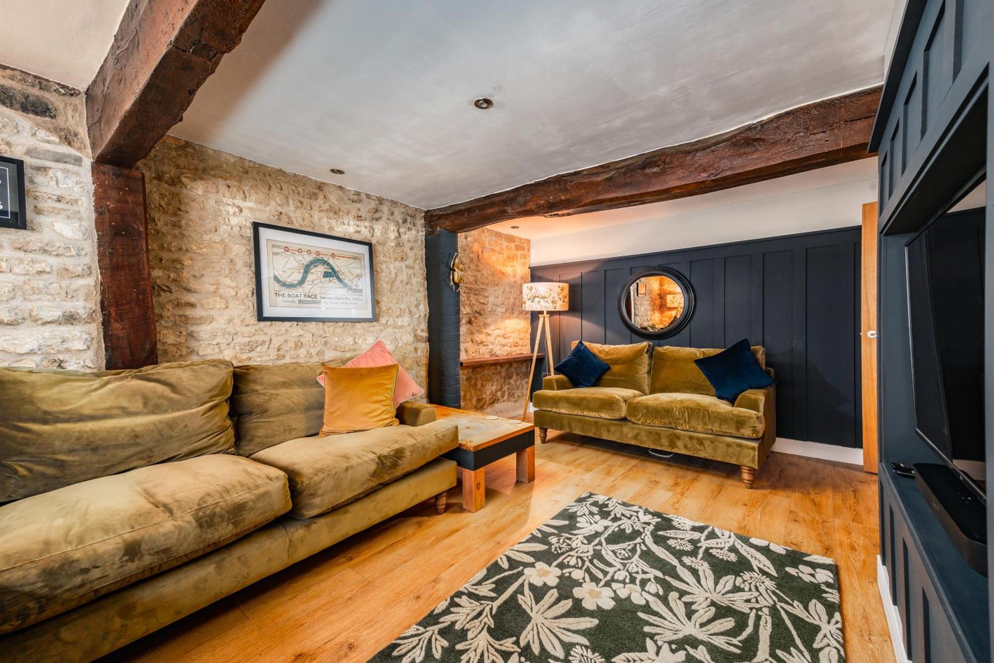 Apartment Spacious, Luxury Town Centre Granary Conversion *