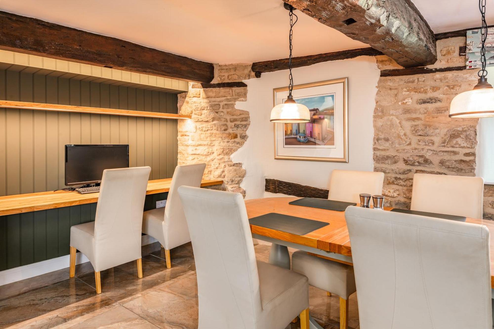 Apartment Spacious, Luxury Town Centre Granary Conversion